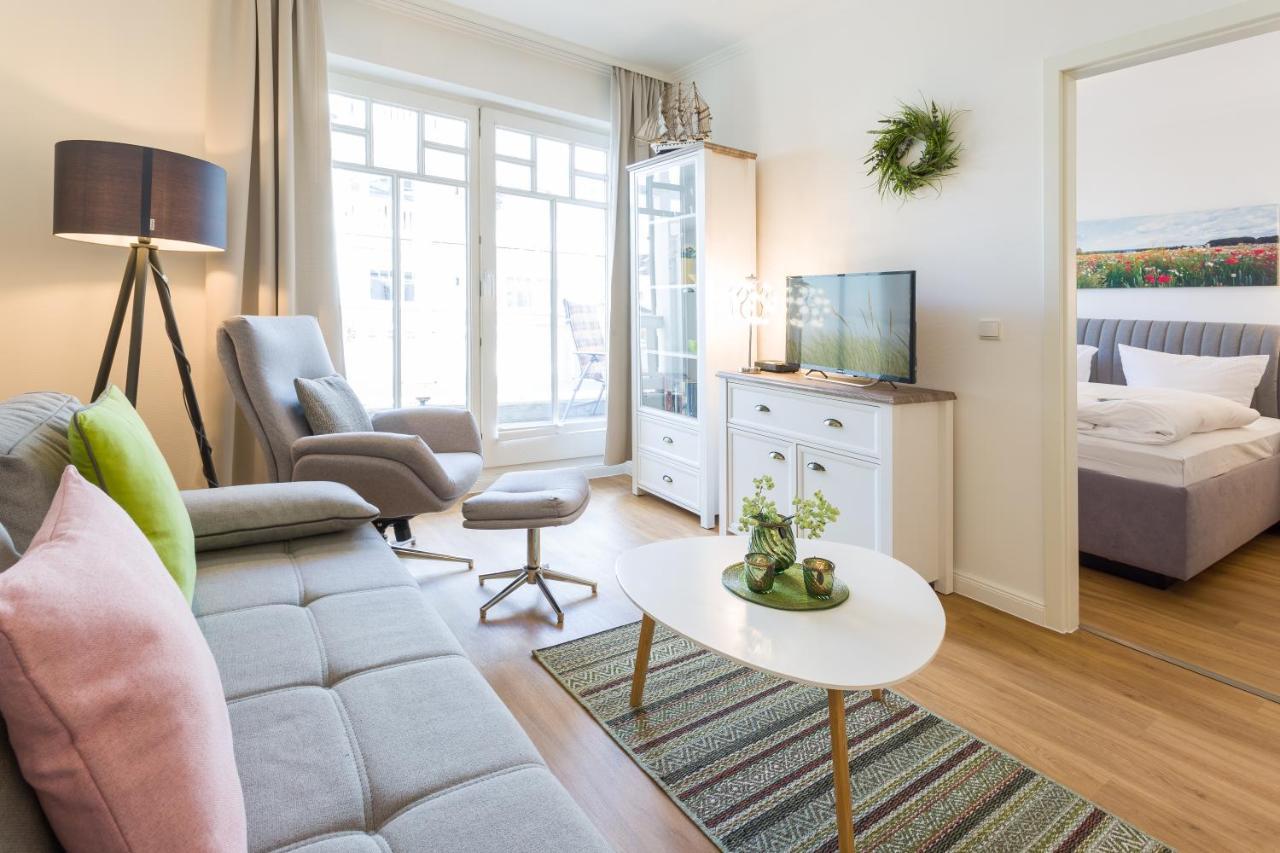 Strandvilla Seeadler Hinter Duene Und Meer ビンツ エクステリア 写真